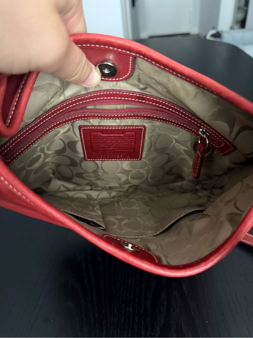 Vintage Coach Red Soho Crossbody Bag - Picture 6 of 9